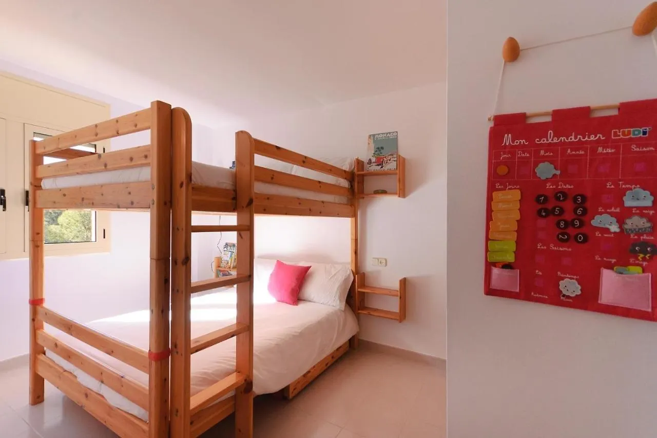 Pool And Sea Views Apartment With 1 Parking Space Tossa de Mar İspanya